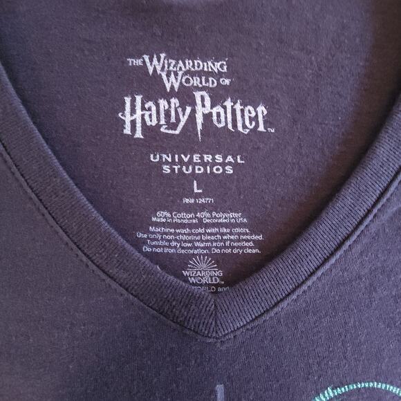 Womens Harry Potter Hogwarts House Emblems Short Sleeve Size Large Graphic Tee - Picture 3 of 6